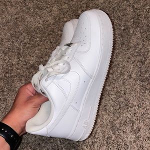 Size 8 Air Force 1’s, only worn a handful of times!